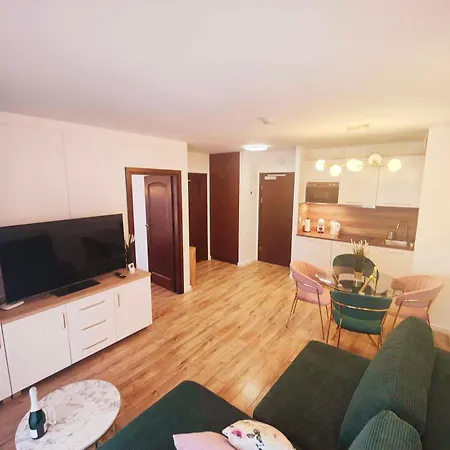 アパート Continental Przy Plazy